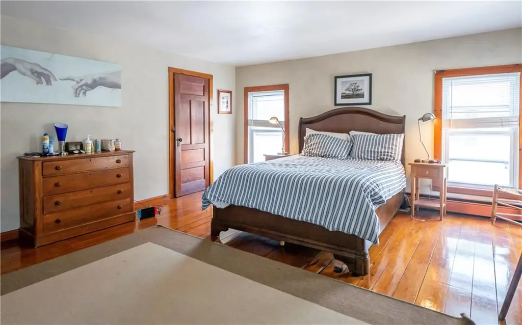 19 Cross Street Newport RI 02840