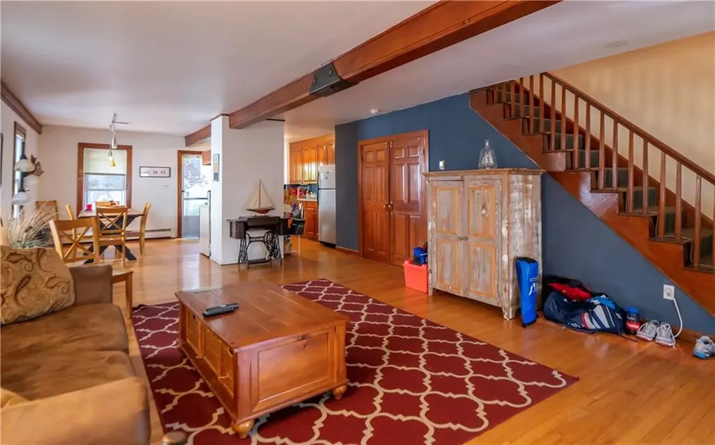 19 Cross Street Newport RI 02840