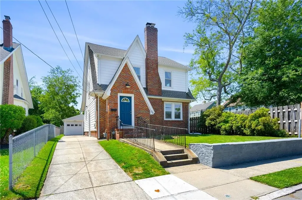 130 Grand Avenue Cranston RI 02905