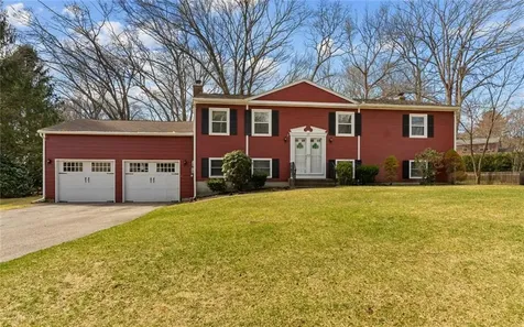 17 Betsy Williams Circle Johnston RI 02919