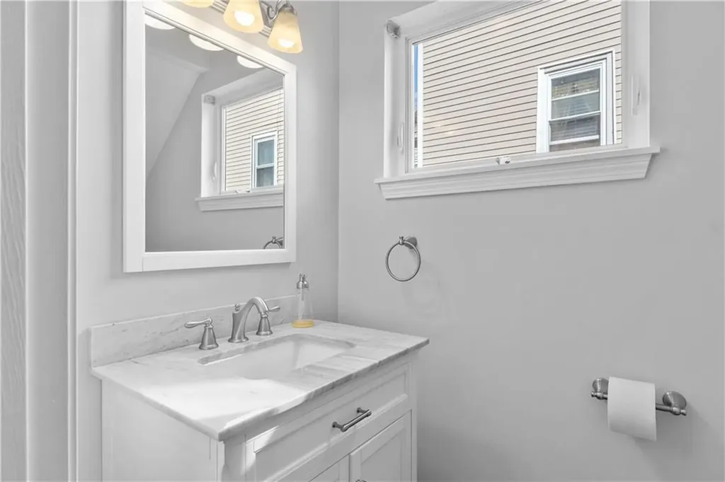 98 Pleasant Street Providence RI 02906