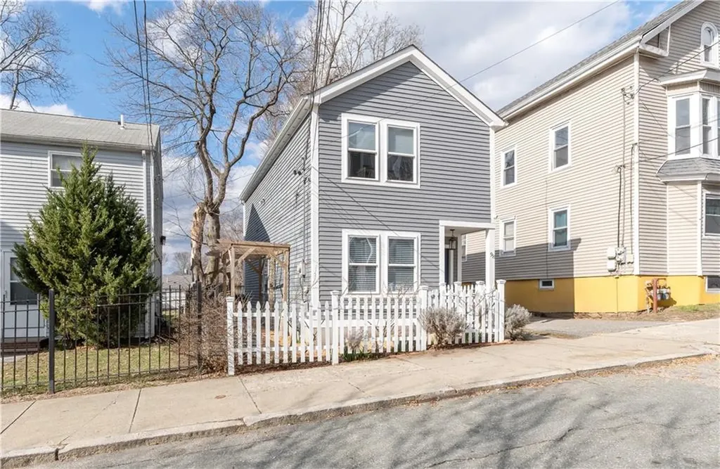 98 Pleasant Street Providence RI 02906