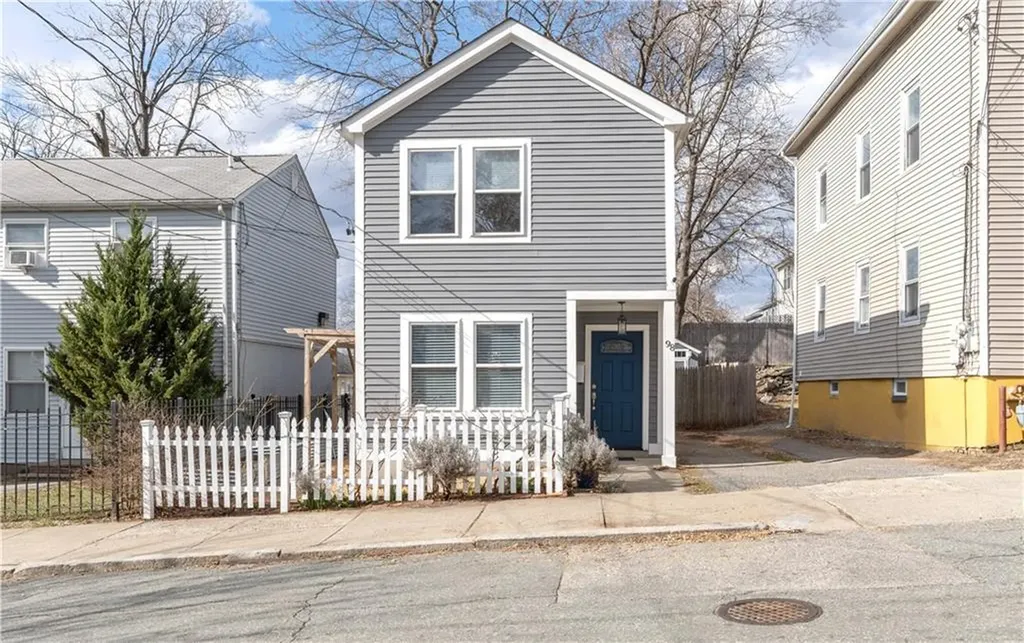 98 Pleasant Street Providence RI 02906