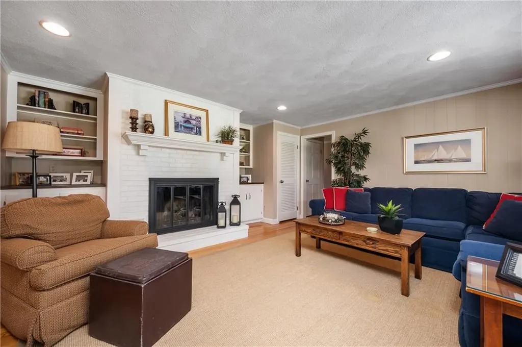 56 Hillside Road Cumberland RI 02864