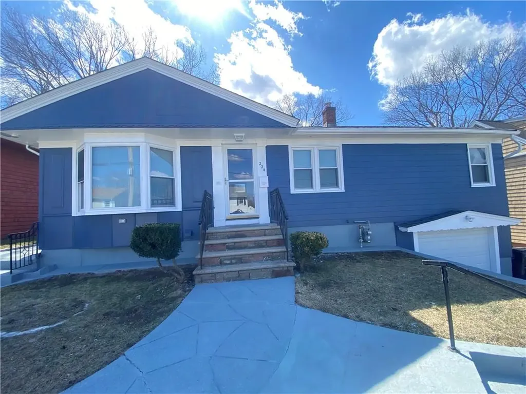 224 Hazelton Street Cranston RI 02920