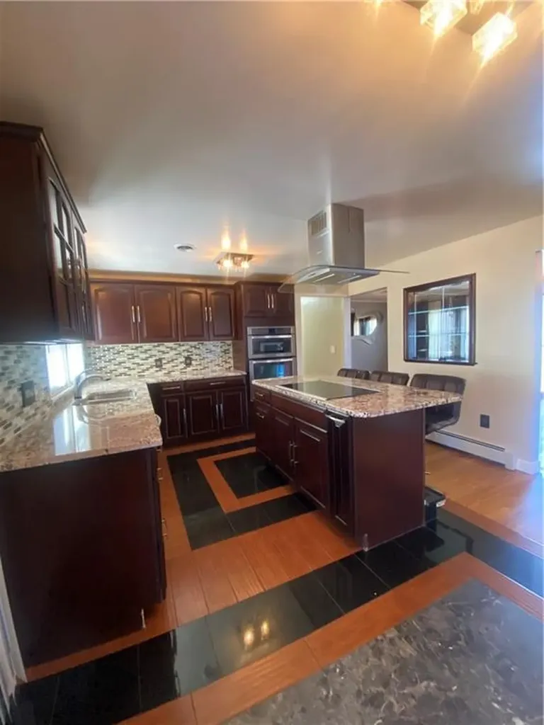 224 Hazelton Street Cranston RI 02920