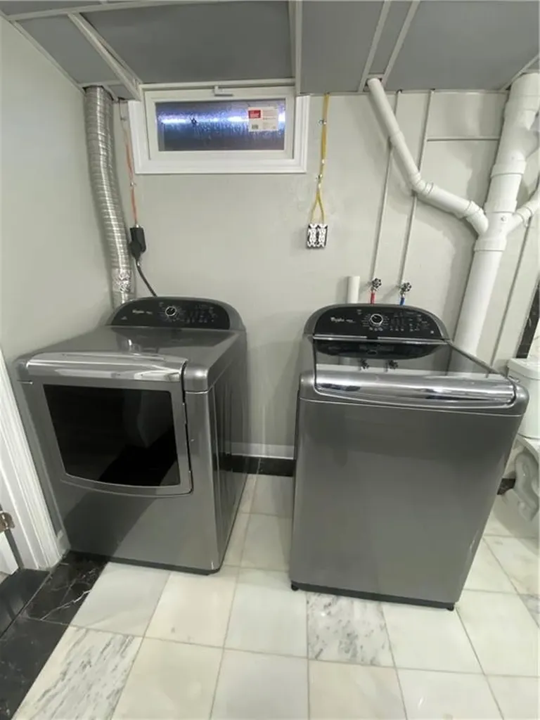 224 Hazelton Street Cranston RI 02920