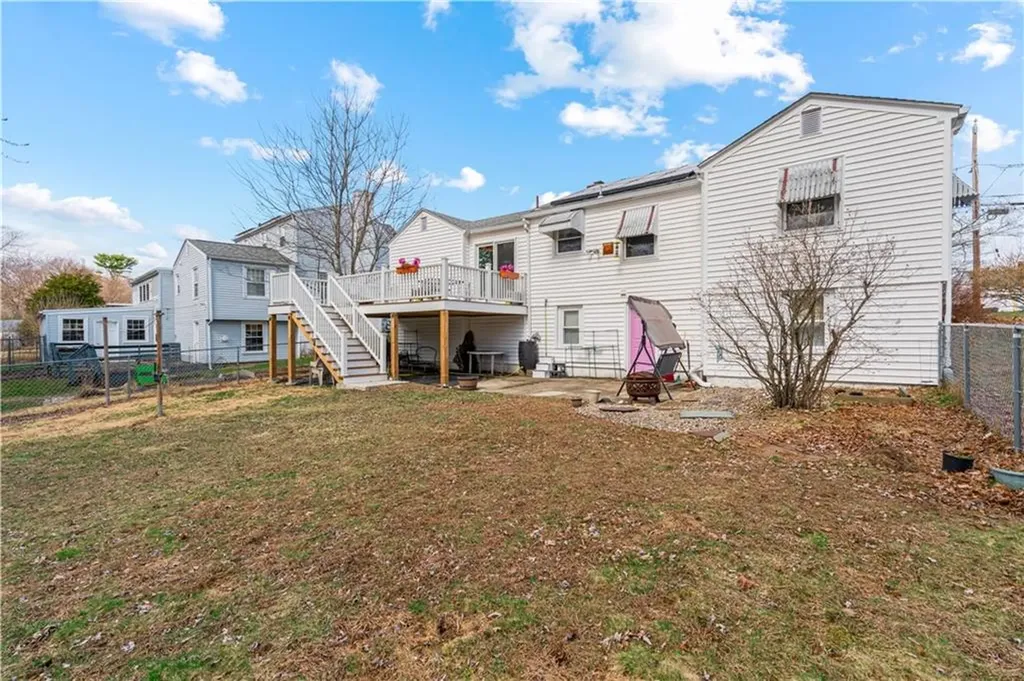 137 Kiwanee Road Warwick RI 02888
