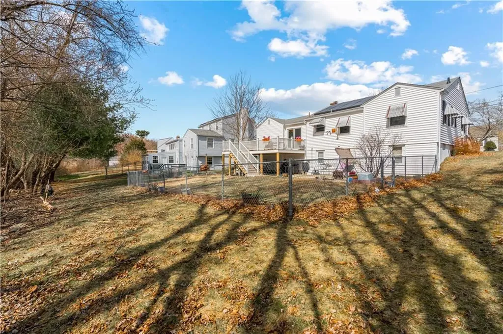 137 Kiwanee Road Warwick RI 02888