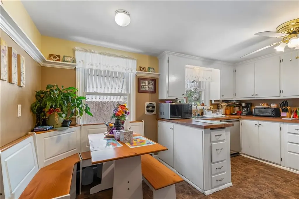 137 Kiwanee Road Warwick RI 02888