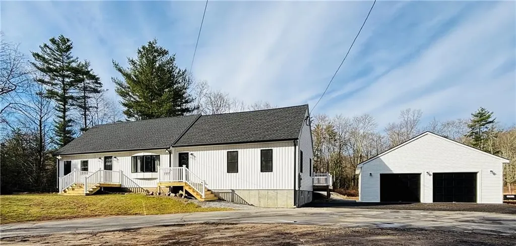 22 Paris Olney Hopkins Road Foster RI 02825