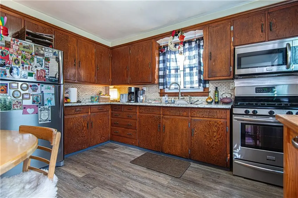 84 Worcester Avenue East Providence RI 02915