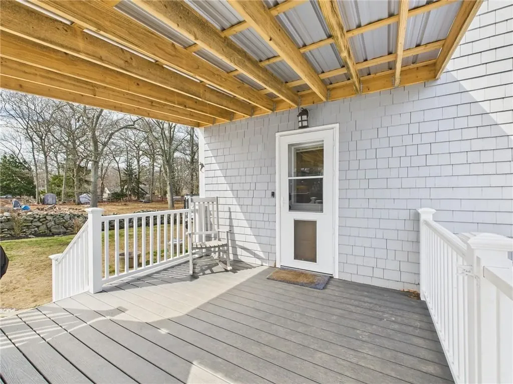 35 Hambly Road Tiverton RI 02878