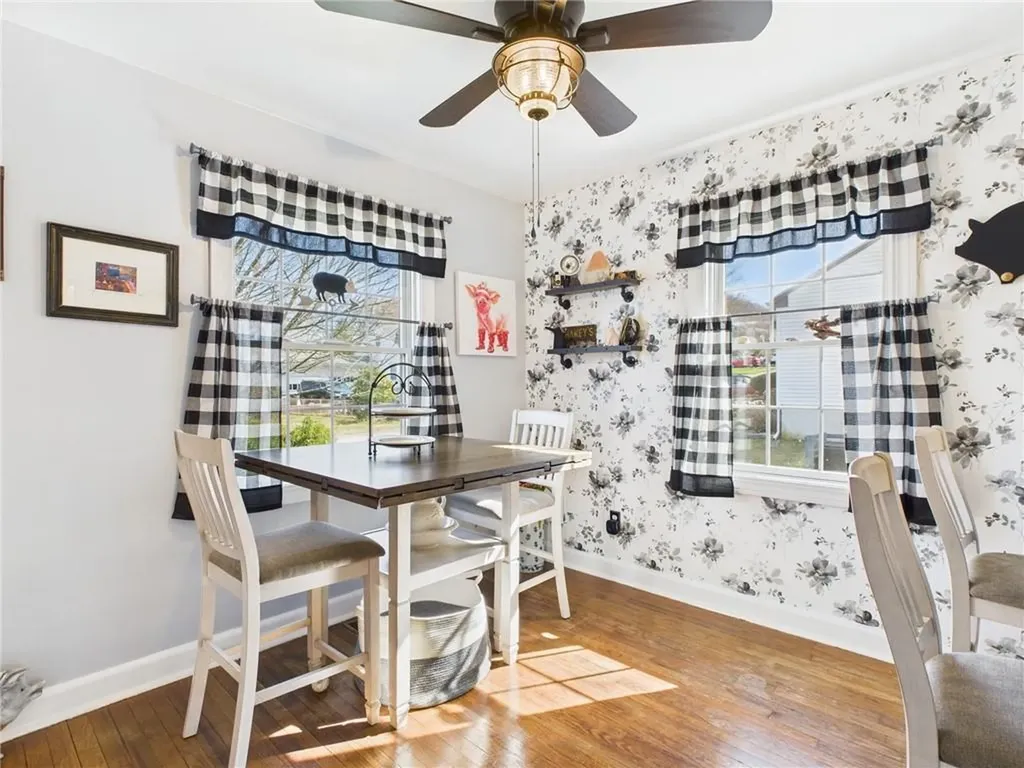 35 Hambly Road Tiverton RI 02878