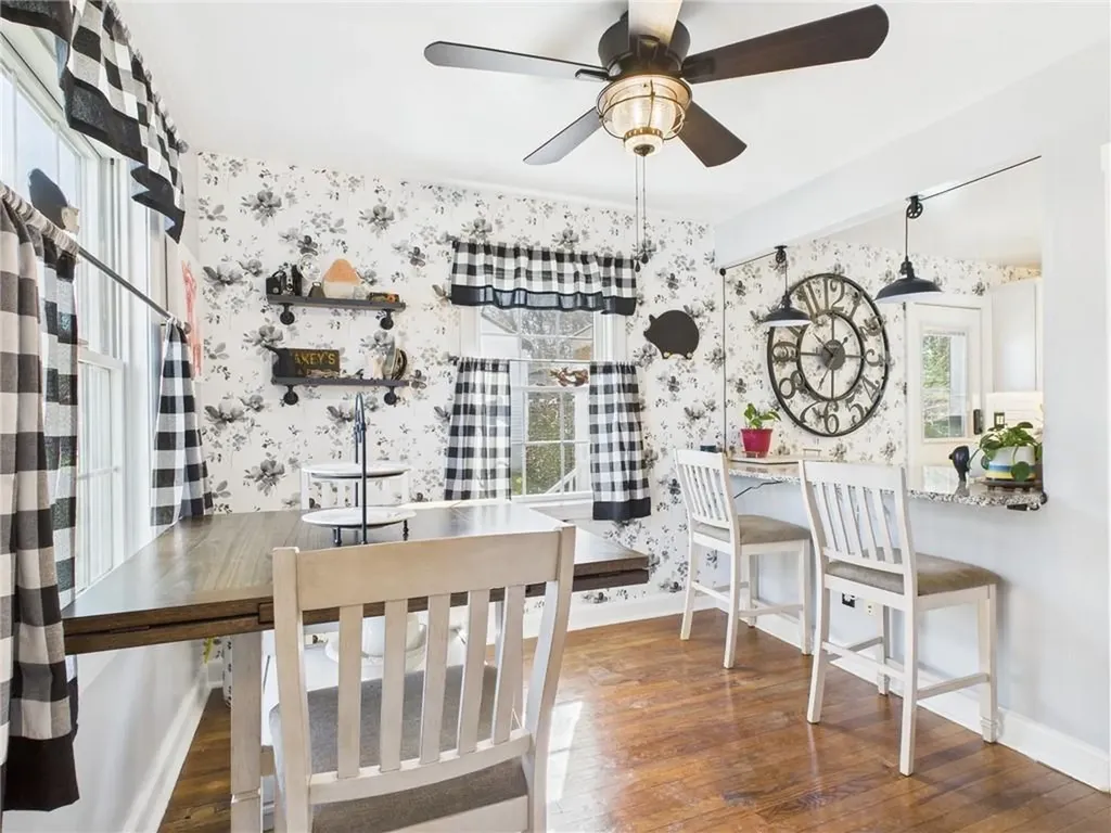 35 Hambly Road Tiverton RI 02878