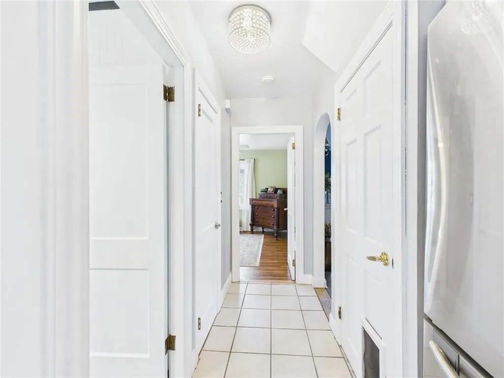 35 Hambly Road Tiverton RI 02878