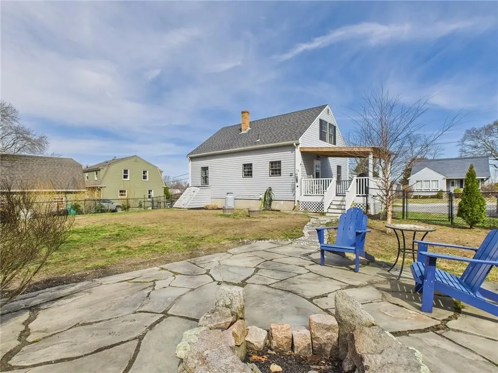 35 Hambly Road Tiverton RI 02878