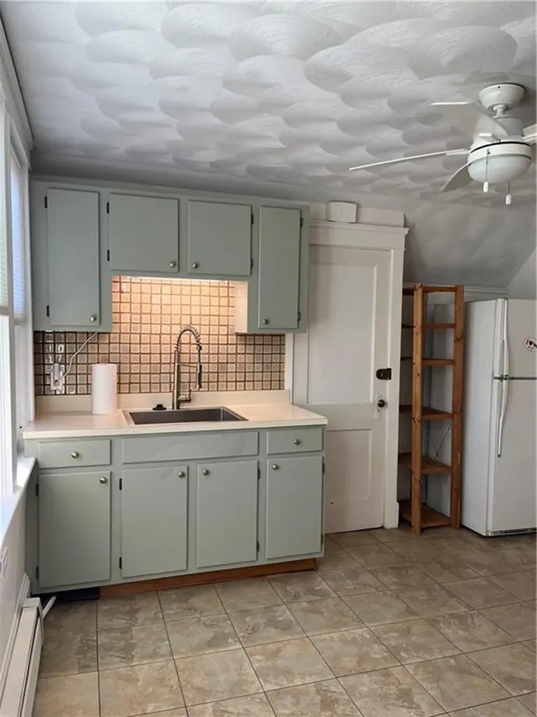 51 Radcliffe Avenue Providence RI 02908