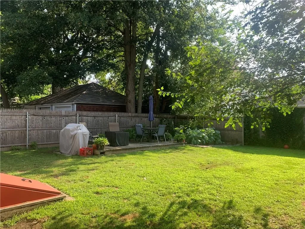 51 Radcliffe Avenue Providence RI 02908