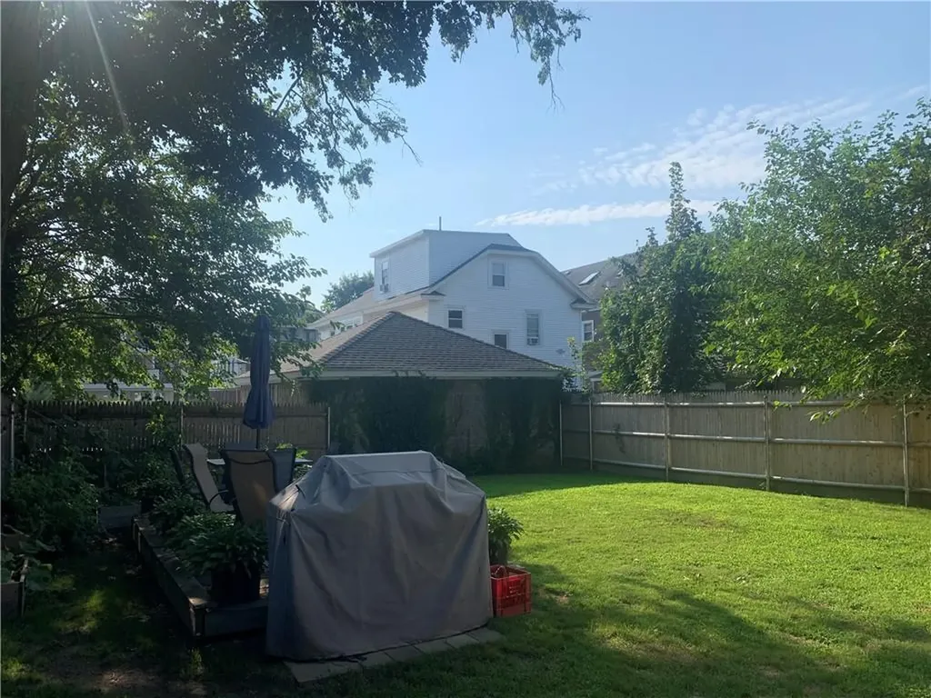 51 Radcliffe Avenue Providence RI 02908