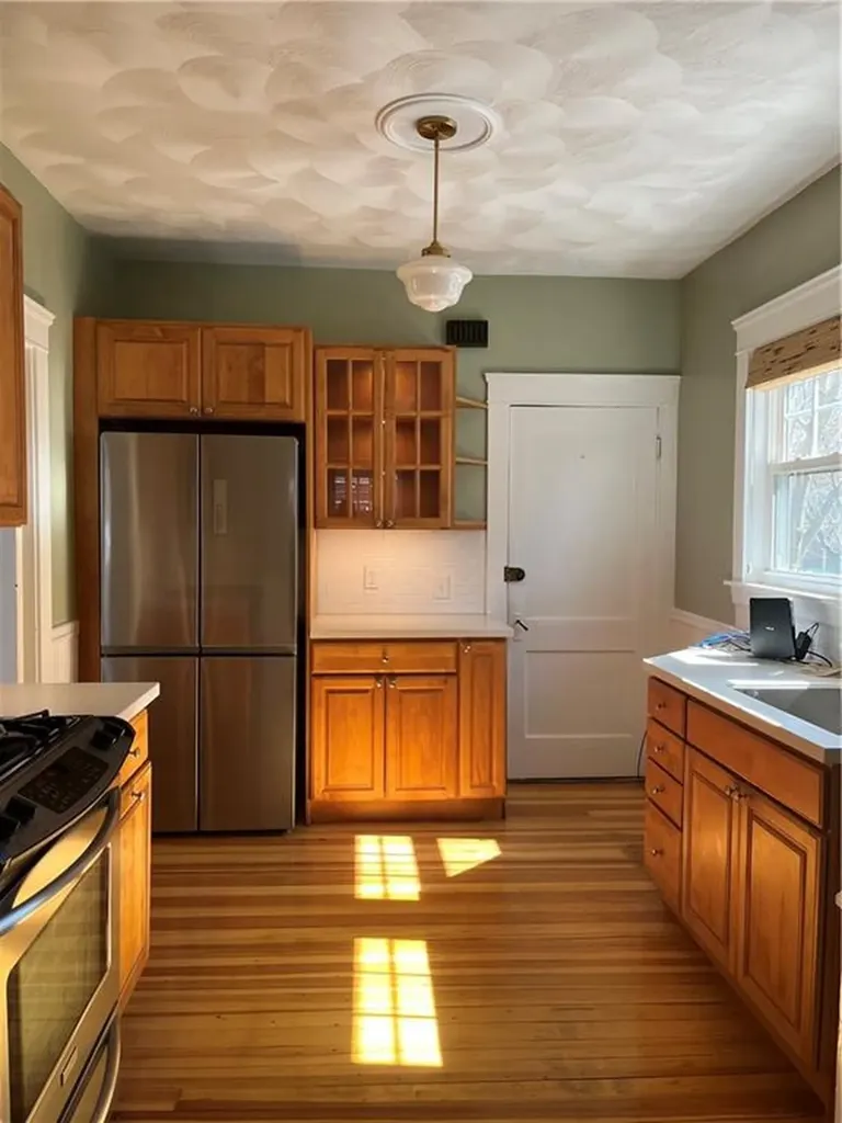 51 Radcliffe Avenue Providence RI 02908