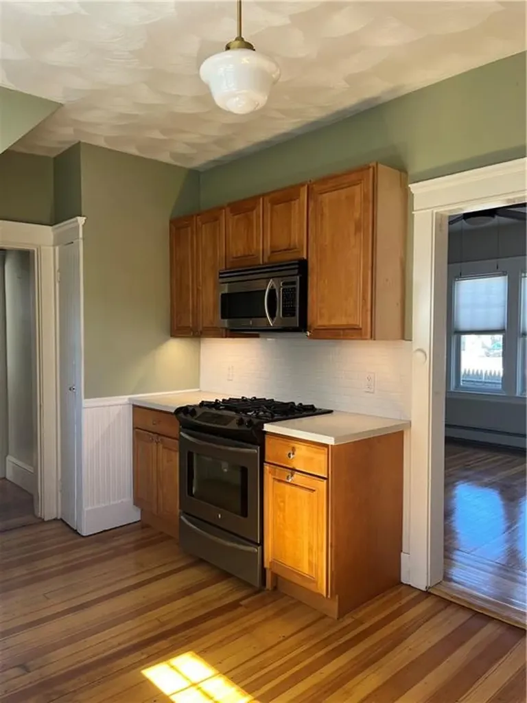 51 Radcliffe Avenue Providence RI 02908