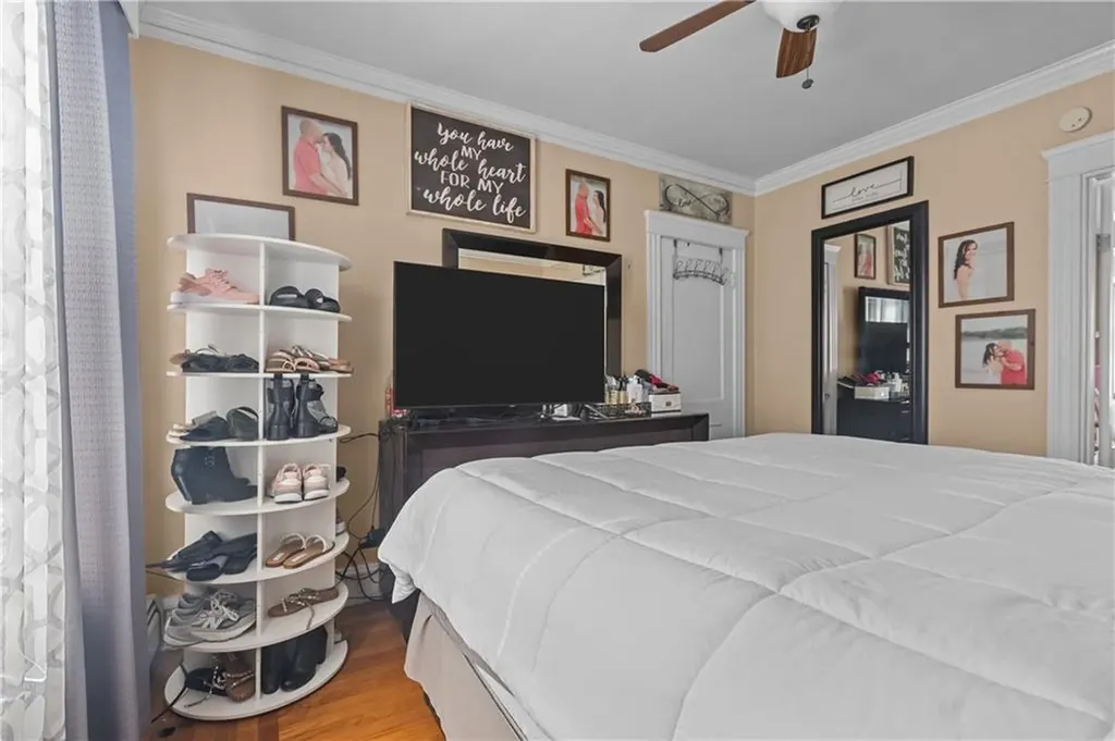 17 Boutwell Street Pawtucket RI 02860