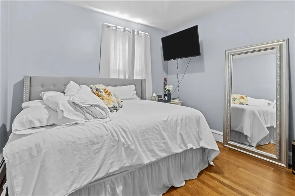 17 Boutwell Street Pawtucket RI 02860