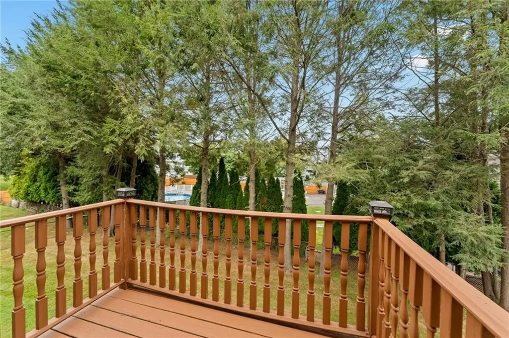 326 Simmonsville Avenue Johnston RI 02919