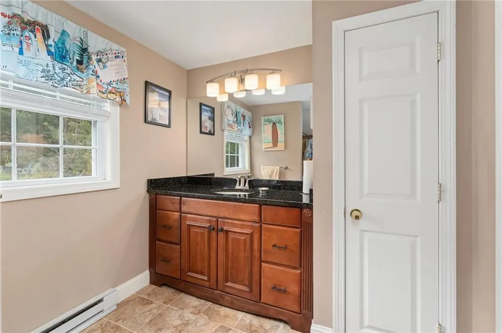 326 Simmonsville Avenue Johnston RI 02919
