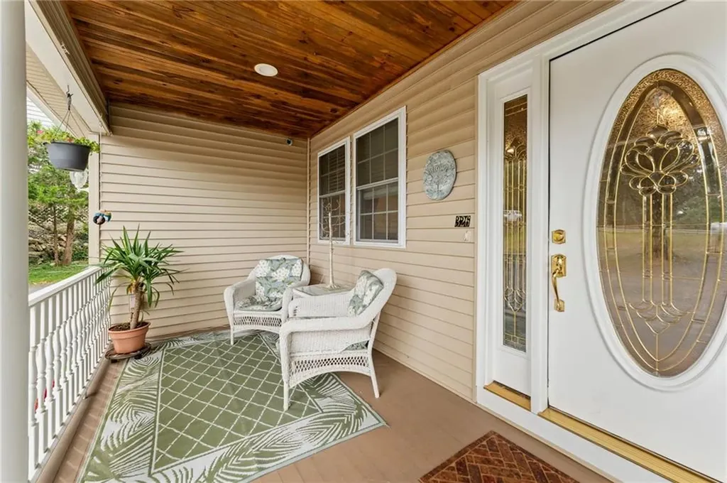 326 Simmonsville Avenue Johnston RI 02919