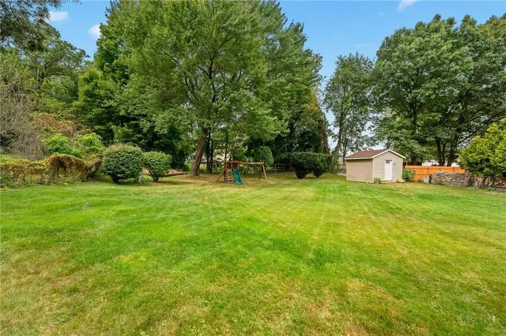 326 Simmonsville Avenue Johnston RI 02919