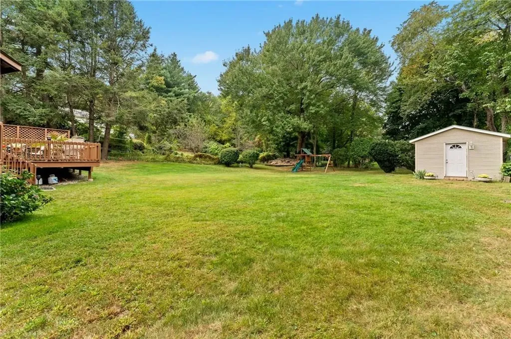 326 Simmonsville Avenue Johnston RI 02919