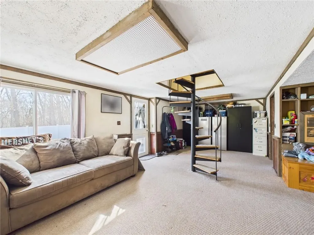 64 Laurel Avenue Coventry RI 02816