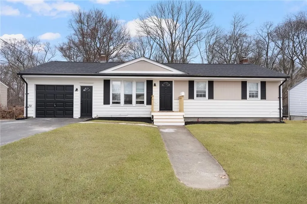 96 Walnut Glen Drive Warwick RI 02886