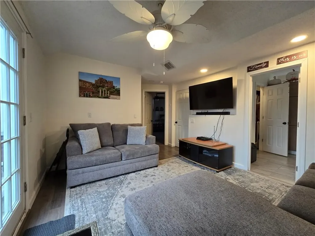 29 Pleasant View Avenue Johnston RI 02919