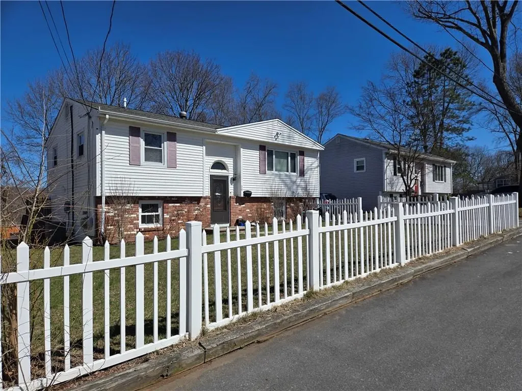 29 Pleasant View Avenue Johnston RI 02919