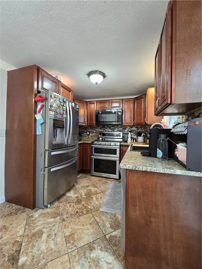 29 Pleasant View Avenue Johnston RI 02919