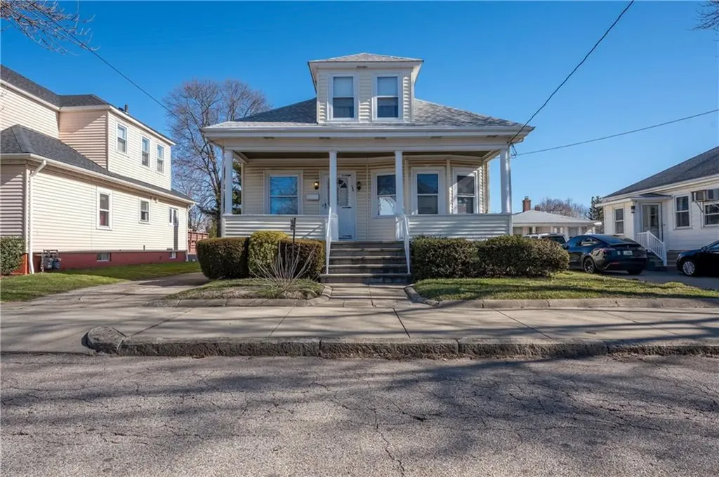 194 Orchard Street East Providence RI 02914