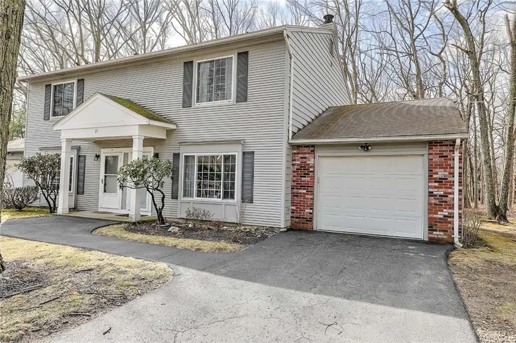 31 B Eagle Run Warwick RI 02818