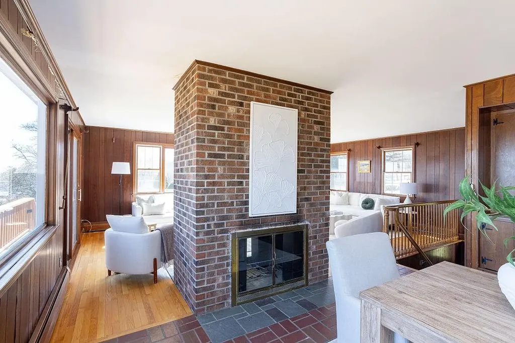 206 Immokolee Drive Portsmouth RI 02871
