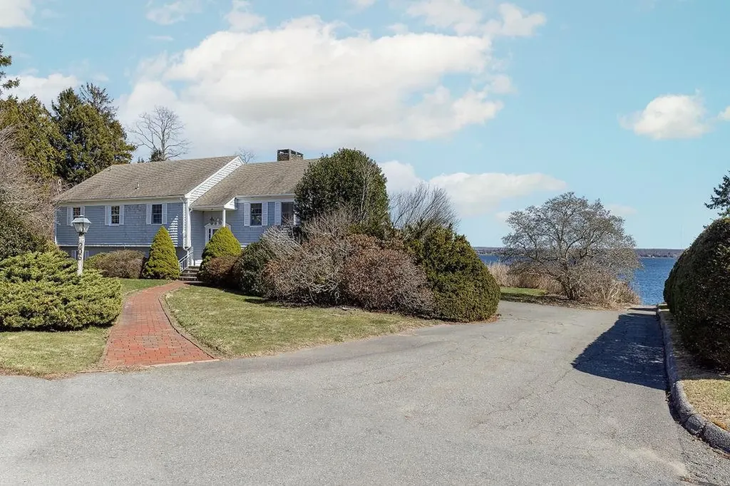 206 Immokolee Drive Portsmouth RI 02871