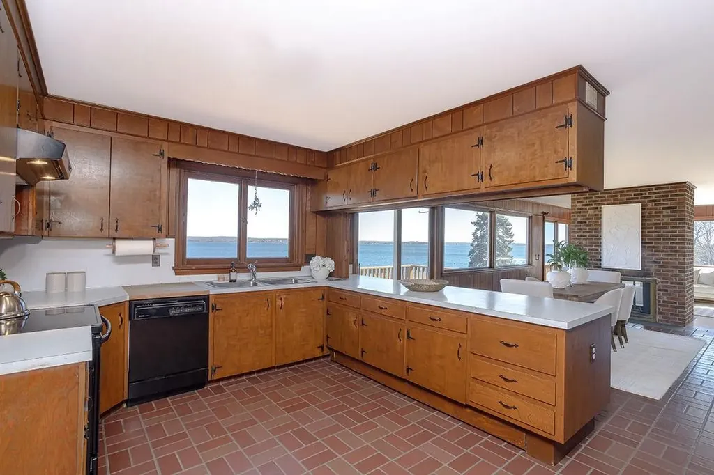 206 Immokolee Drive Portsmouth RI 02871