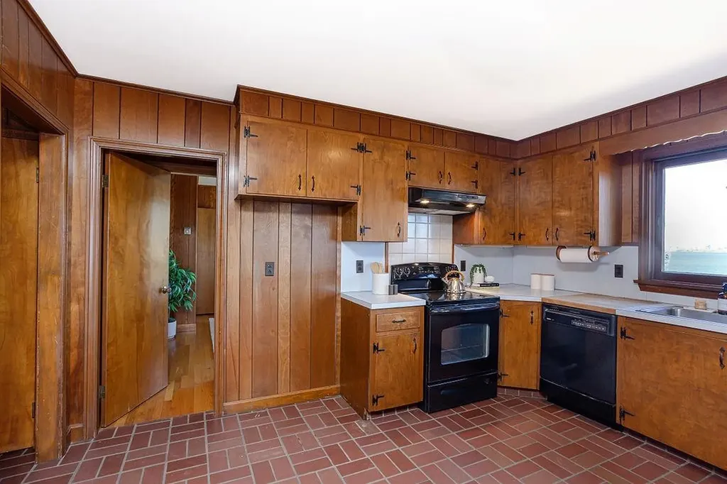 206 Immokolee Drive Portsmouth RI 02871