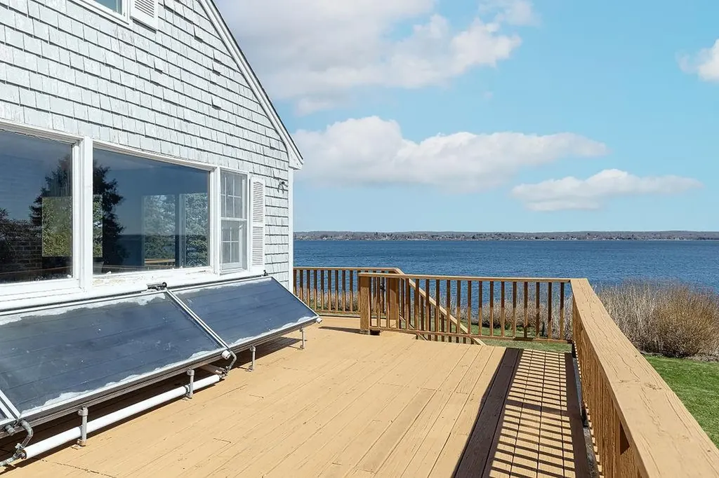 206 Immokolee Drive Portsmouth RI 02871