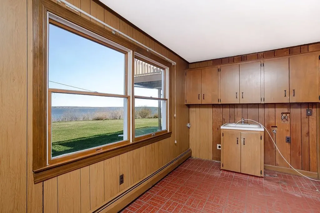 206 Immokolee Drive Portsmouth RI 02871