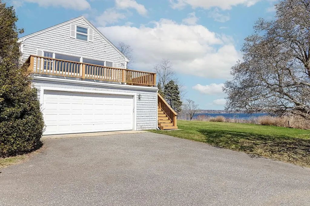 206 Immokolee Drive Portsmouth RI 02871