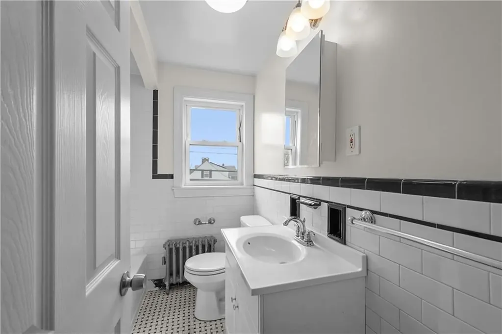 1032 Smithfield Avenue Lincoln RI 02865