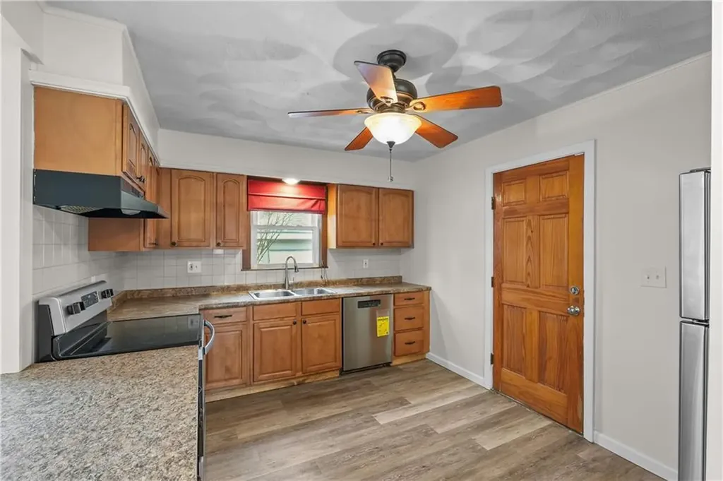 1032 Smithfield Avenue Lincoln RI 02865
