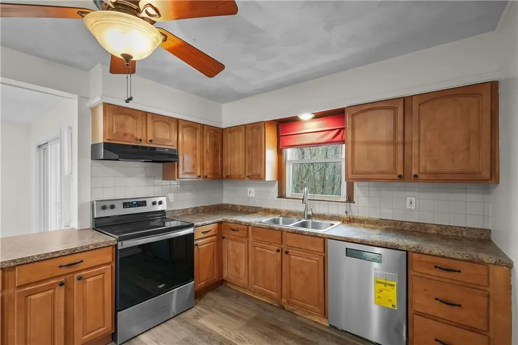 1032 Smithfield Avenue Lincoln RI 02865